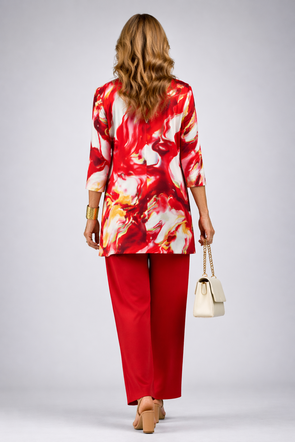 Remedios | Traje de invitada de tres piezas en rojo